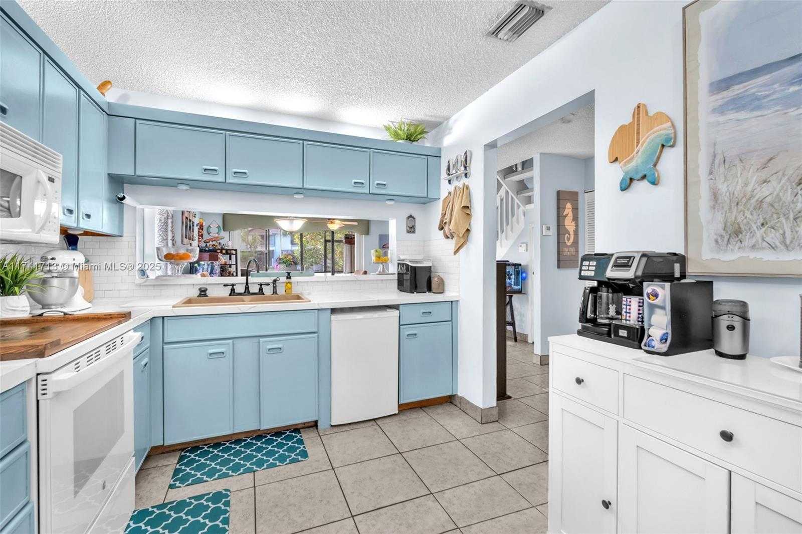 Small Image of 4552 CARAMBOLA CIR S #27247, Coconut Creek Number 10