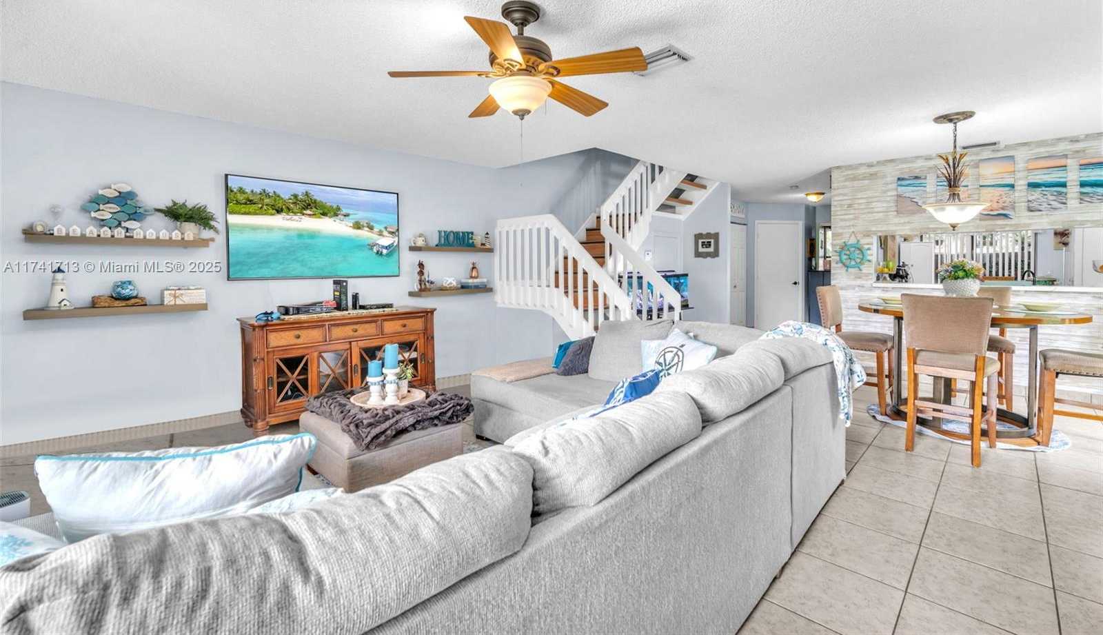 Small Image of 4552 CARAMBOLA CIR S #27247, Coconut Creek Number 2