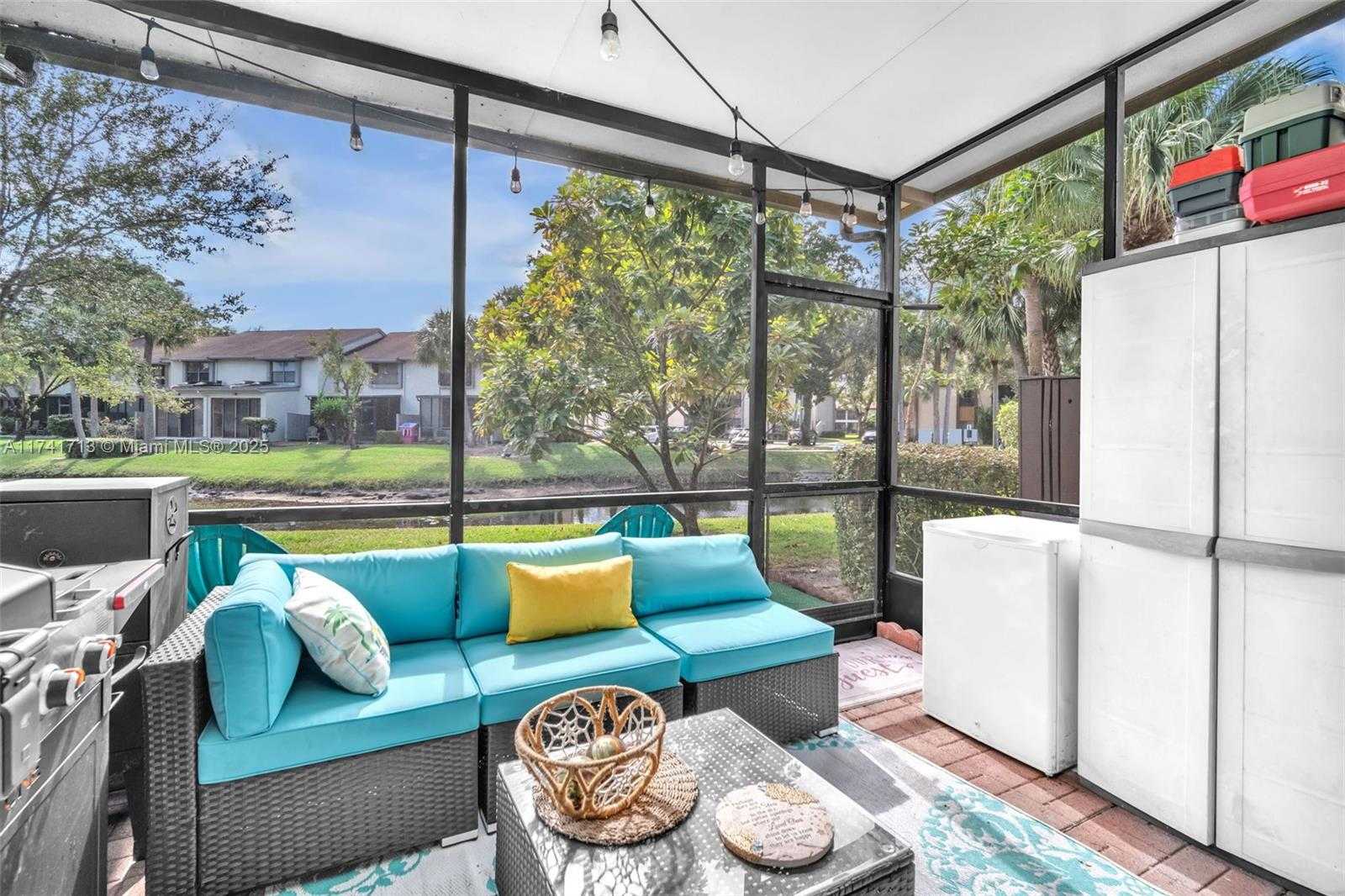 Small Image of 4552 CARAMBOLA CIR S #27247, Coconut Creek Number 22