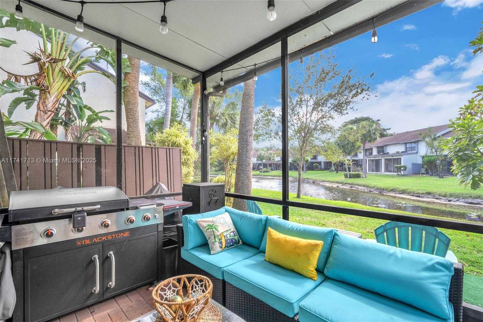 Small Image of 4552 CARAMBOLA CIR S #27247, Coconut Creek Number 23