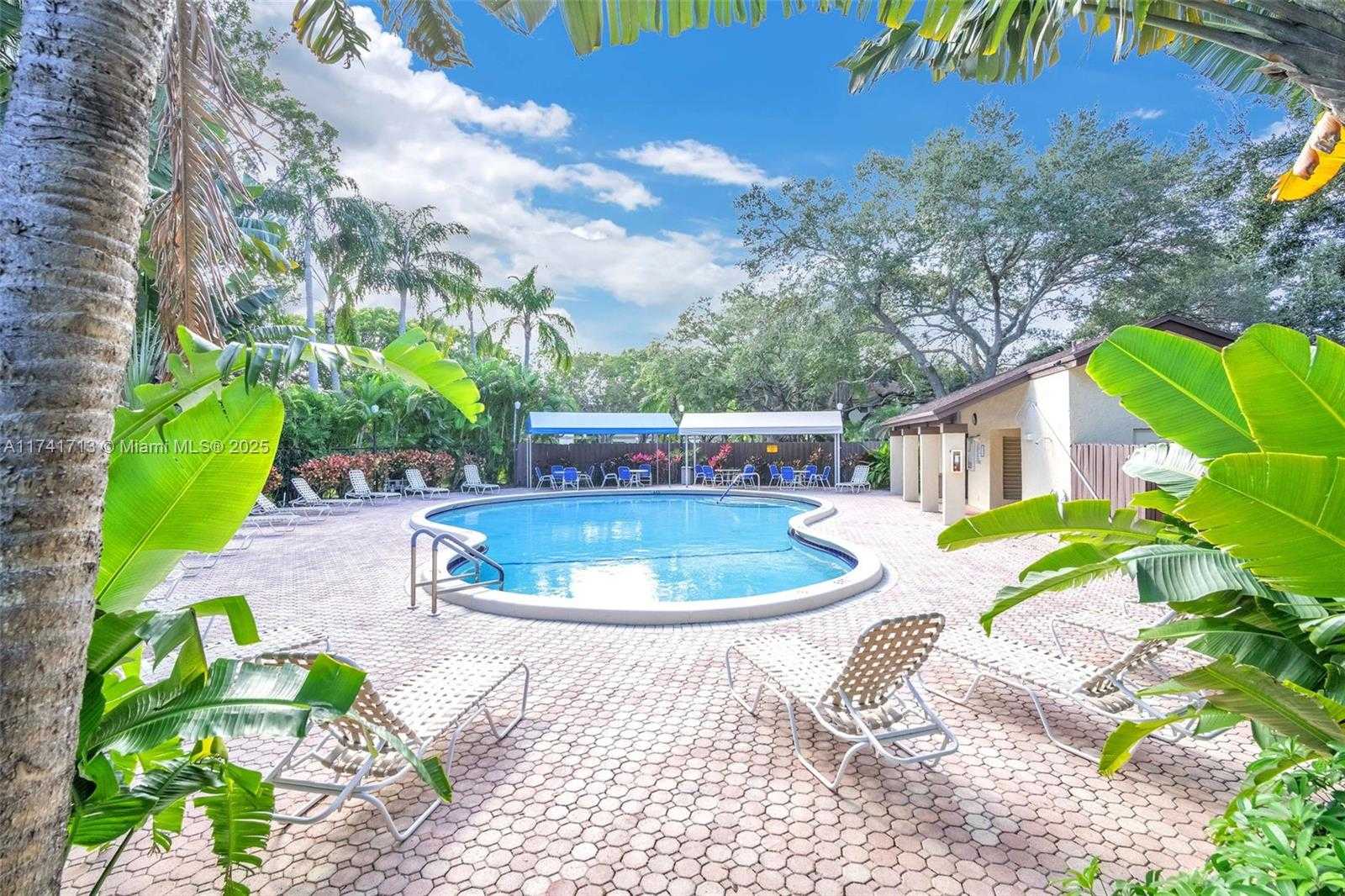 Small Image of 4552 CARAMBOLA CIR S #27247, Coconut Creek Number 34