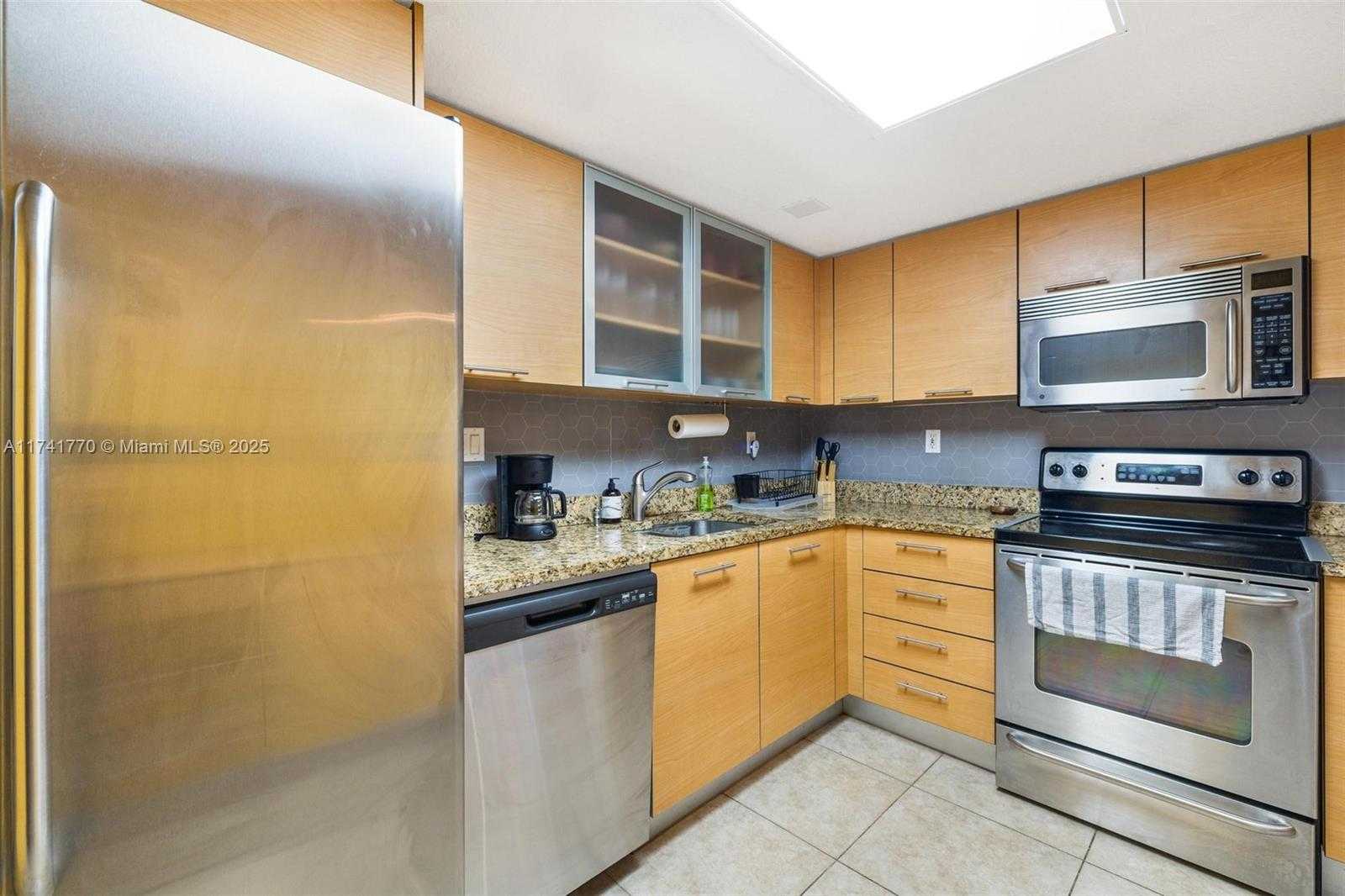 Small Image of 3300 NORTH EAST 192ND ST #PH16, Aventura Number 26