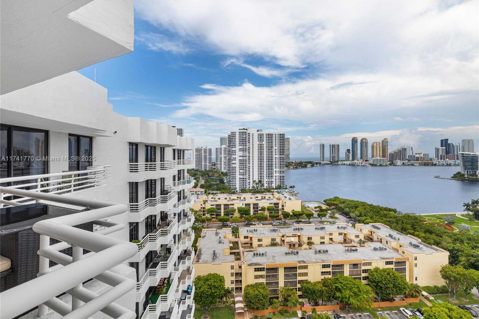 Small Image of 3300 NORTH EAST 192ND ST #PH16, Aventura Number 27