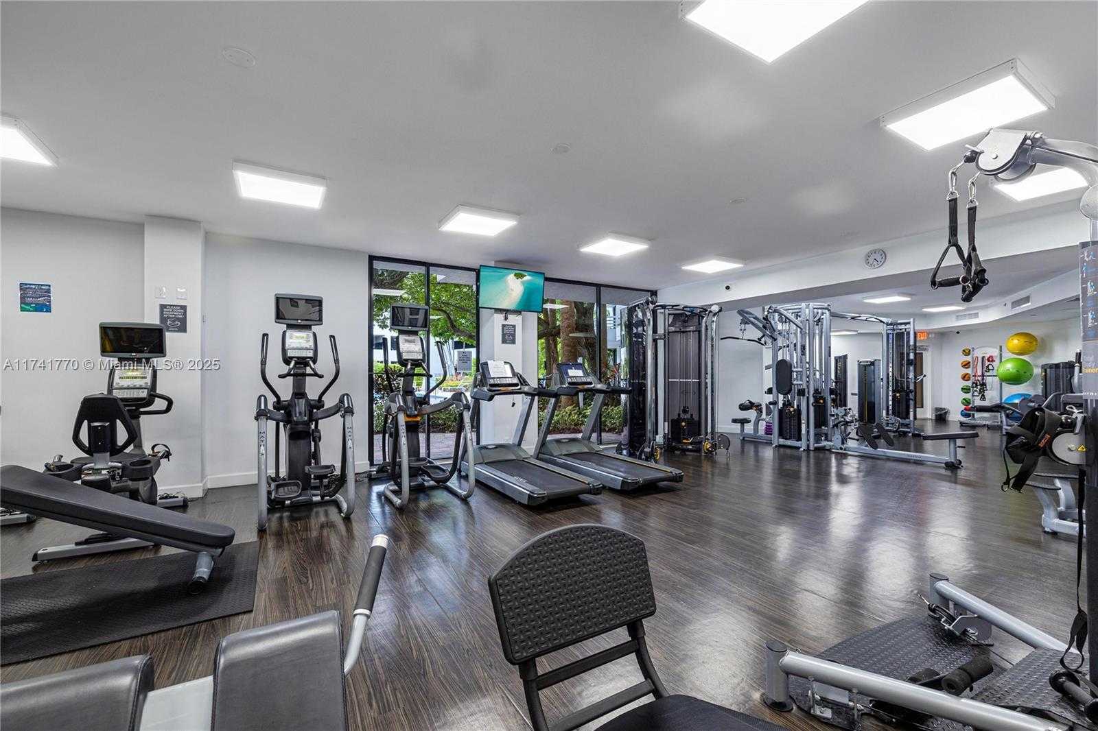 Small Image of 3300 NORTH EAST 192ND ST #PH16, Aventura Number 29