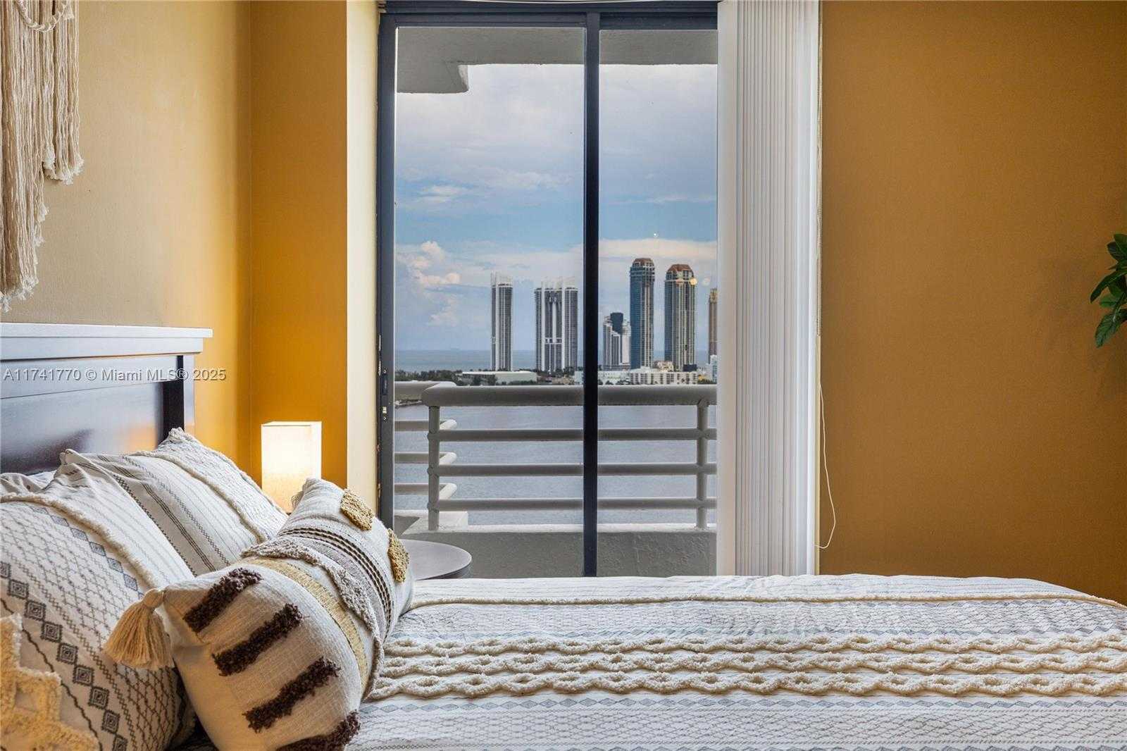 Small Image of 3300 NORTH EAST 192ND ST #PH16, Aventura Number 7