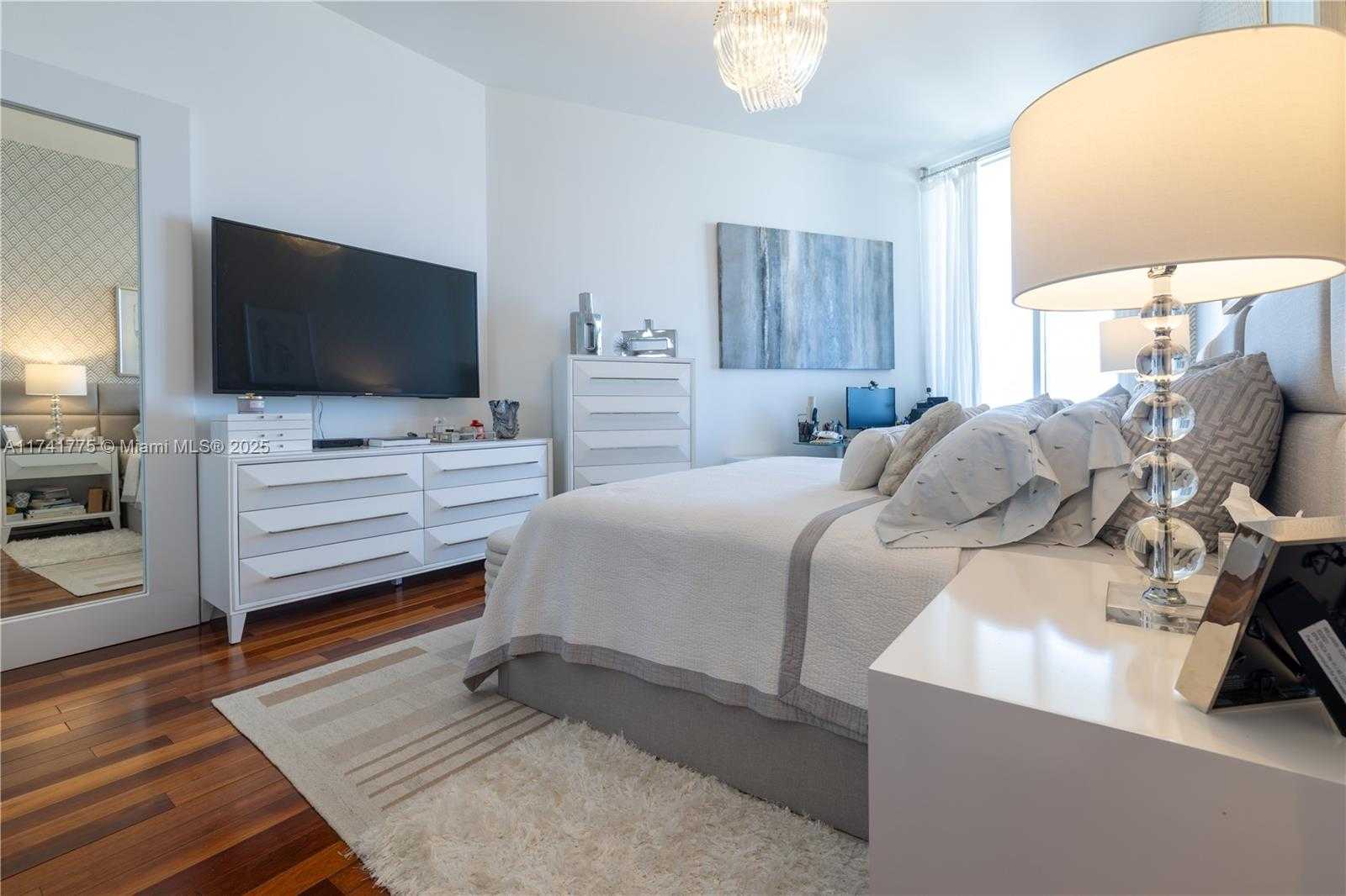 Small Image of 16001 COLLINS AVE #3605, Sunny Isles Beach Number 14
