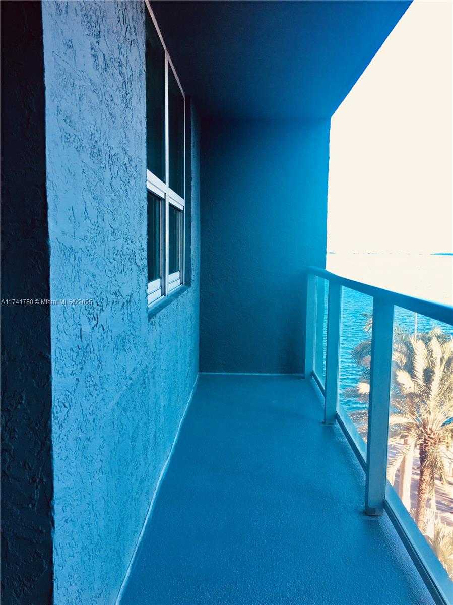 Small Image of 1155 BRICKELL BAY DR #605, Miami Number 6