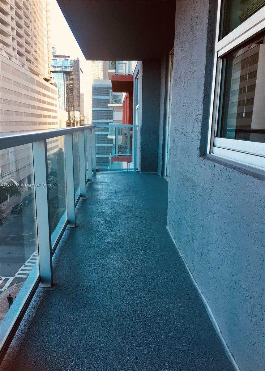 Small Image of 1155 BRICKELL BAY DR #605, Miami Number 7