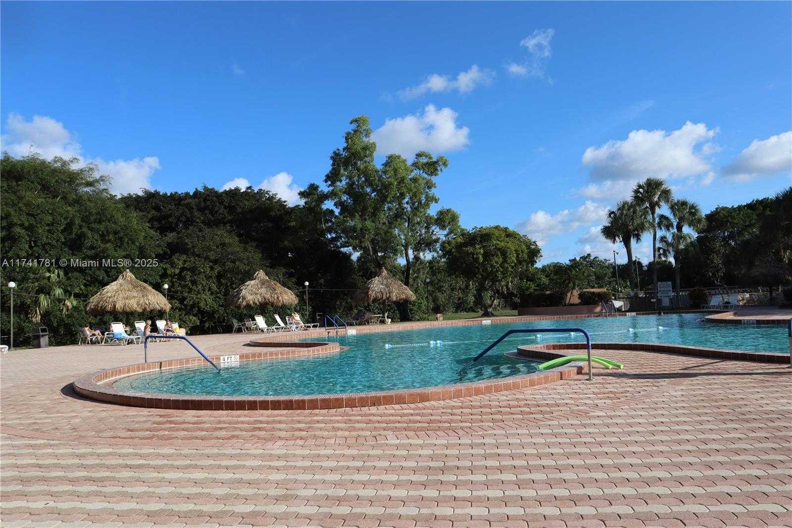 Small Image of 3210 HOLIDAY SPRINGS BLVD #2-204, Margate Number 12