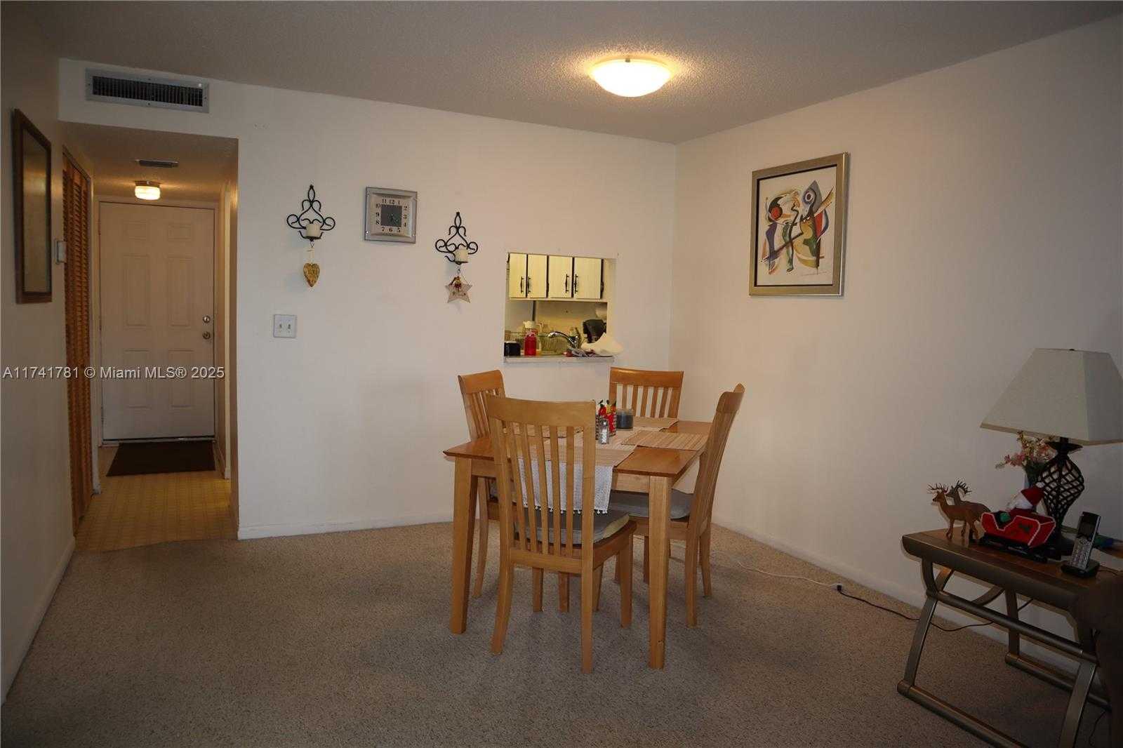 Small Image of 3210 HOLIDAY SPRINGS BLVD #2-204, Margate Number 4