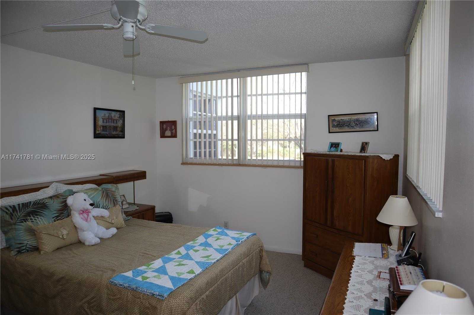 Small Image of 3210 HOLIDAY SPRINGS BLVD #2-204, Margate Number 6