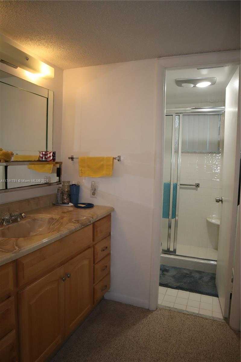 Small Image of 3210 HOLIDAY SPRINGS BLVD #2-204, Margate Number 8