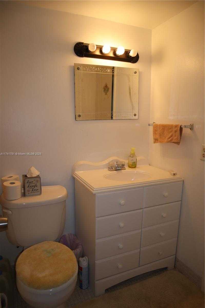 Small Image of 3210 HOLIDAY SPRINGS BLVD #2-204, Margate Number 9