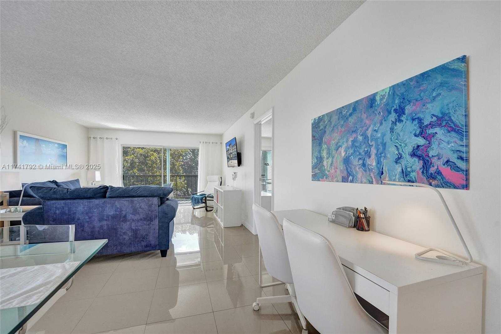 Small Image of 6080 NW 44th St, Lauderhill, FL 33319, USA Number 22