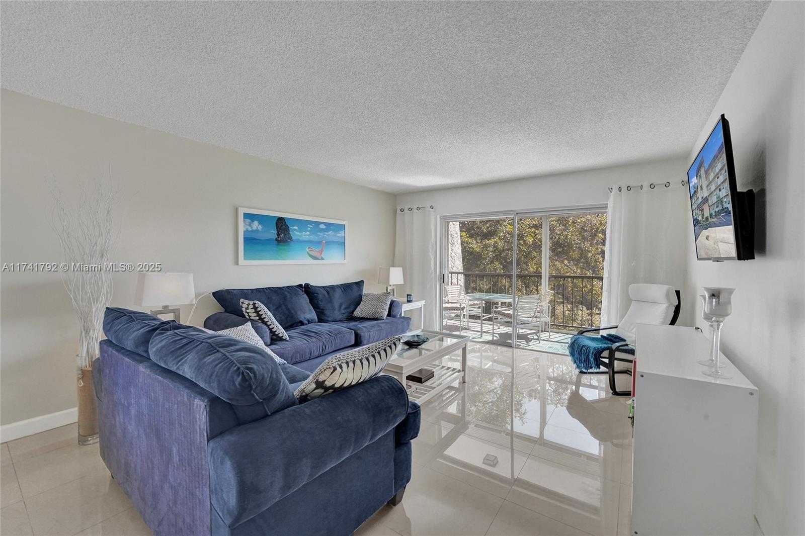 Small Image of 6080 NW 44th St, Lauderhill, FL 33319, USA Number 23