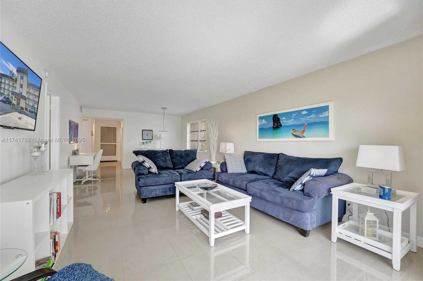 Small Image of 6080 NW 44th St, Lauderhill, FL 33319, USA Number 31