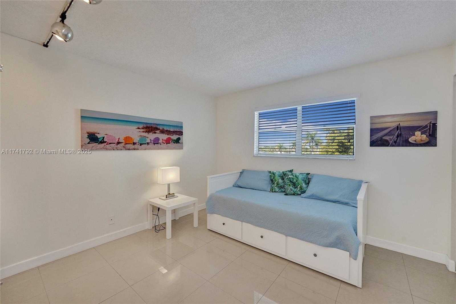 Small Image of 6080 NW 44th St, Lauderhill, FL 33319, USA Number 45