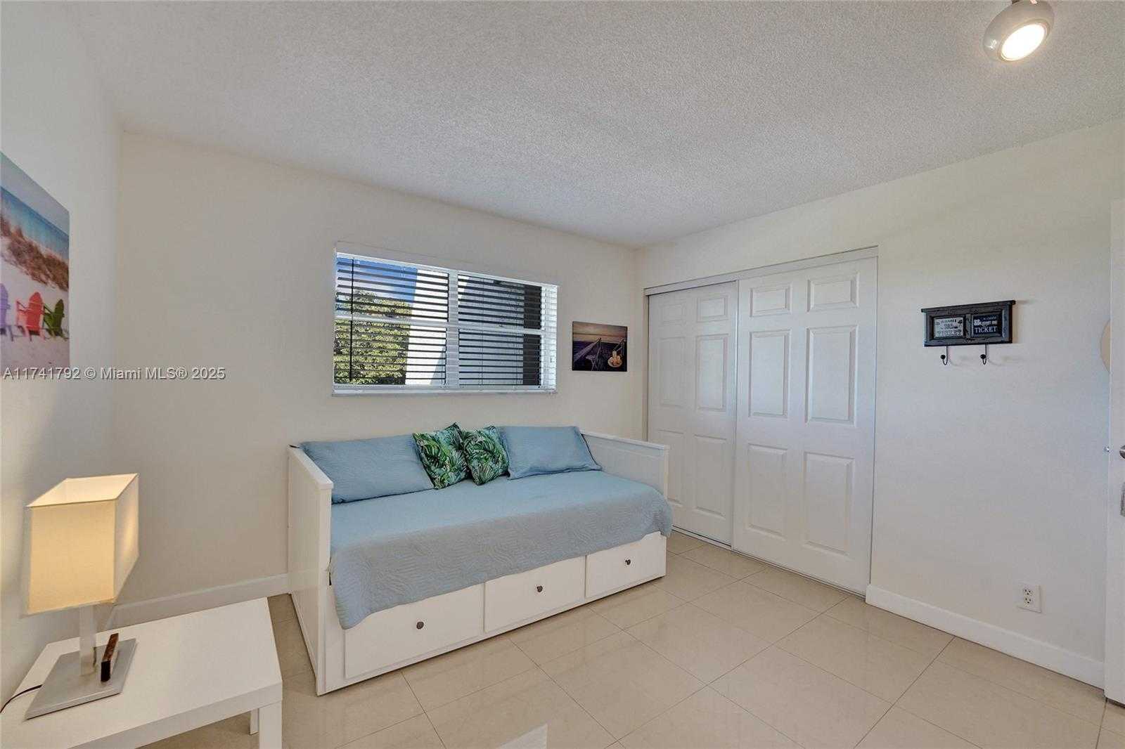 Small Image of 6080 NW 44th St, Lauderhill, FL 33319, USA Number 46