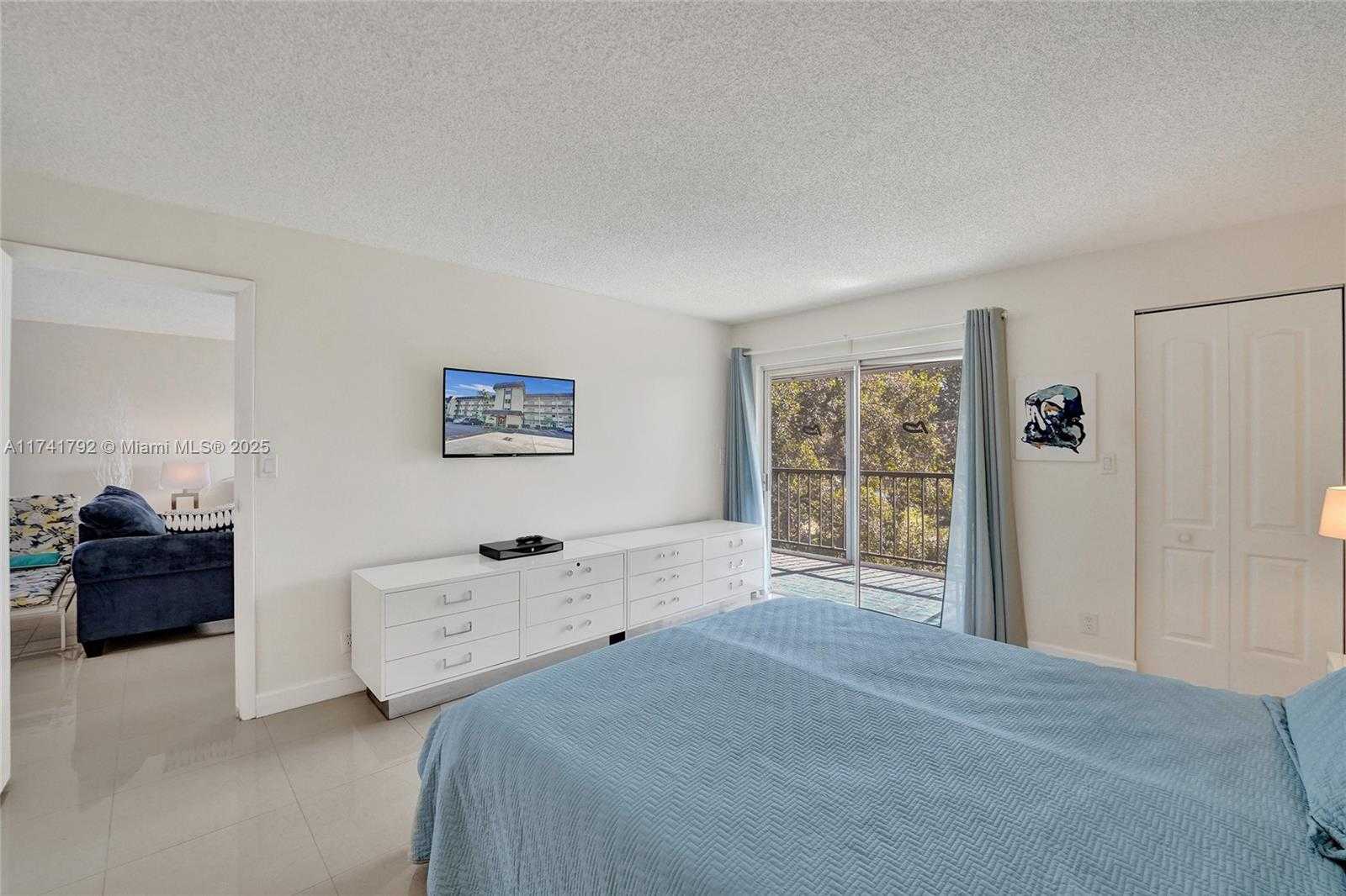 Small Image of 6080 NW 44th St, Lauderhill, FL 33319, USA Number 57
