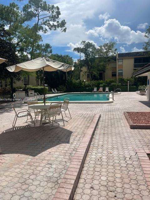 Small Image of 8429 FOREST HILLS DR #206, Coral Springs Number 7