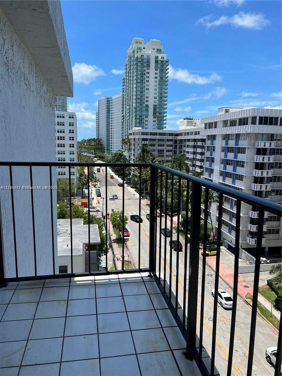 Small Image of 899 WEST AVE #9K, Miami Beach Number 13