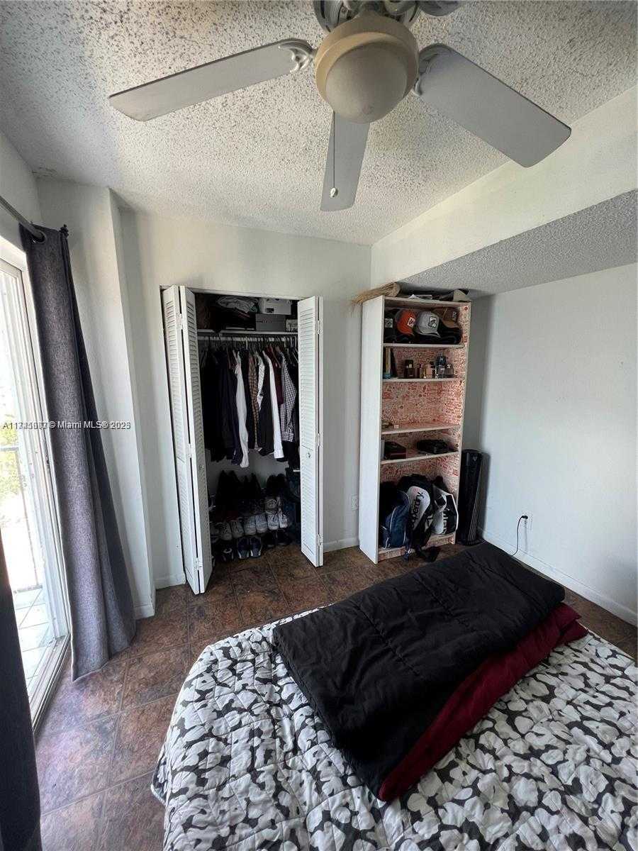 Small Image of 899 WEST AVE #9K, Miami Beach Number 15