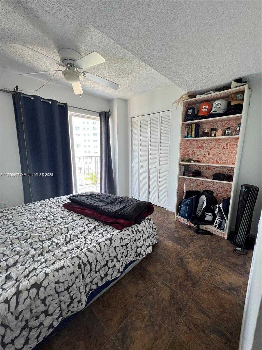 Small Image of 899 WEST AVE #9K, Miami Beach Number 16