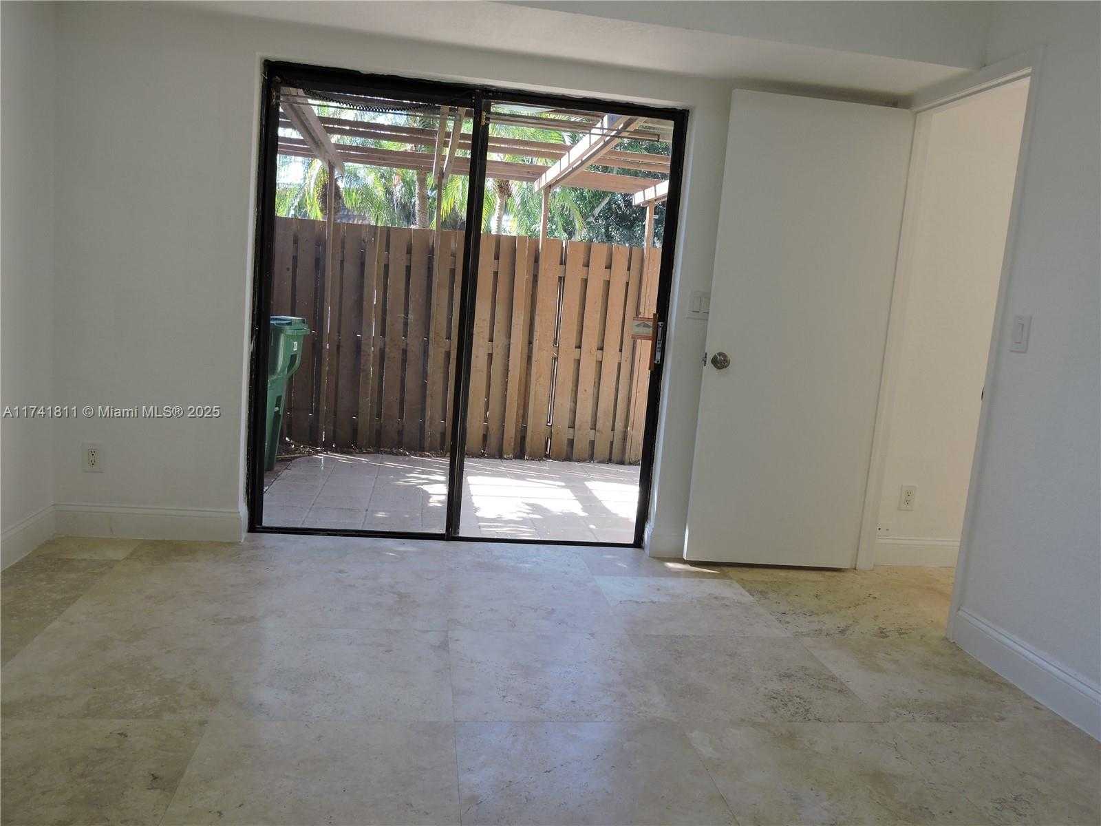 Small Image of 1316 SOUTH WEST 118TH TER #1316, Davie Number 19