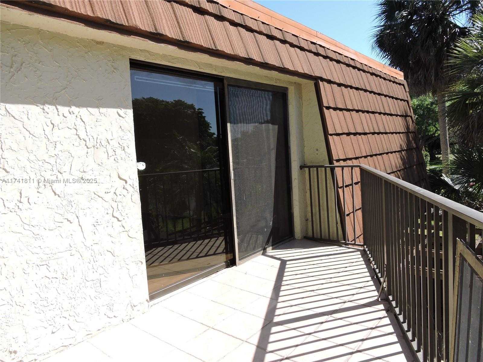 Small Image of 1316 SOUTH WEST 118TH TER #1316, Davie Number 36