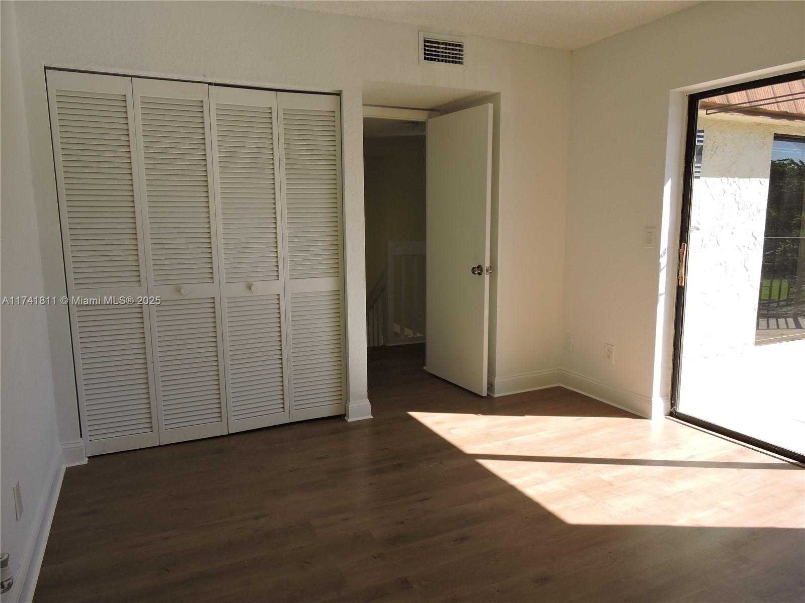 Small Image of 1316 SOUTH WEST 118TH TER #1316, Davie Number 38