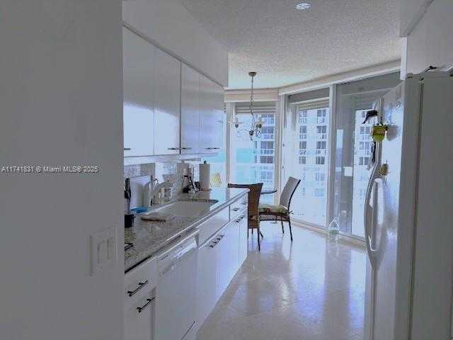 Small Image of 16445 COLLINS AVE #2321, Sunny Isles Beach Number 4