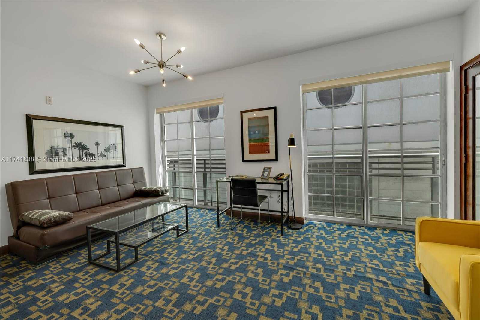 Small Image of 1036 OCEAN DR #B307, Miami Beach Number 4