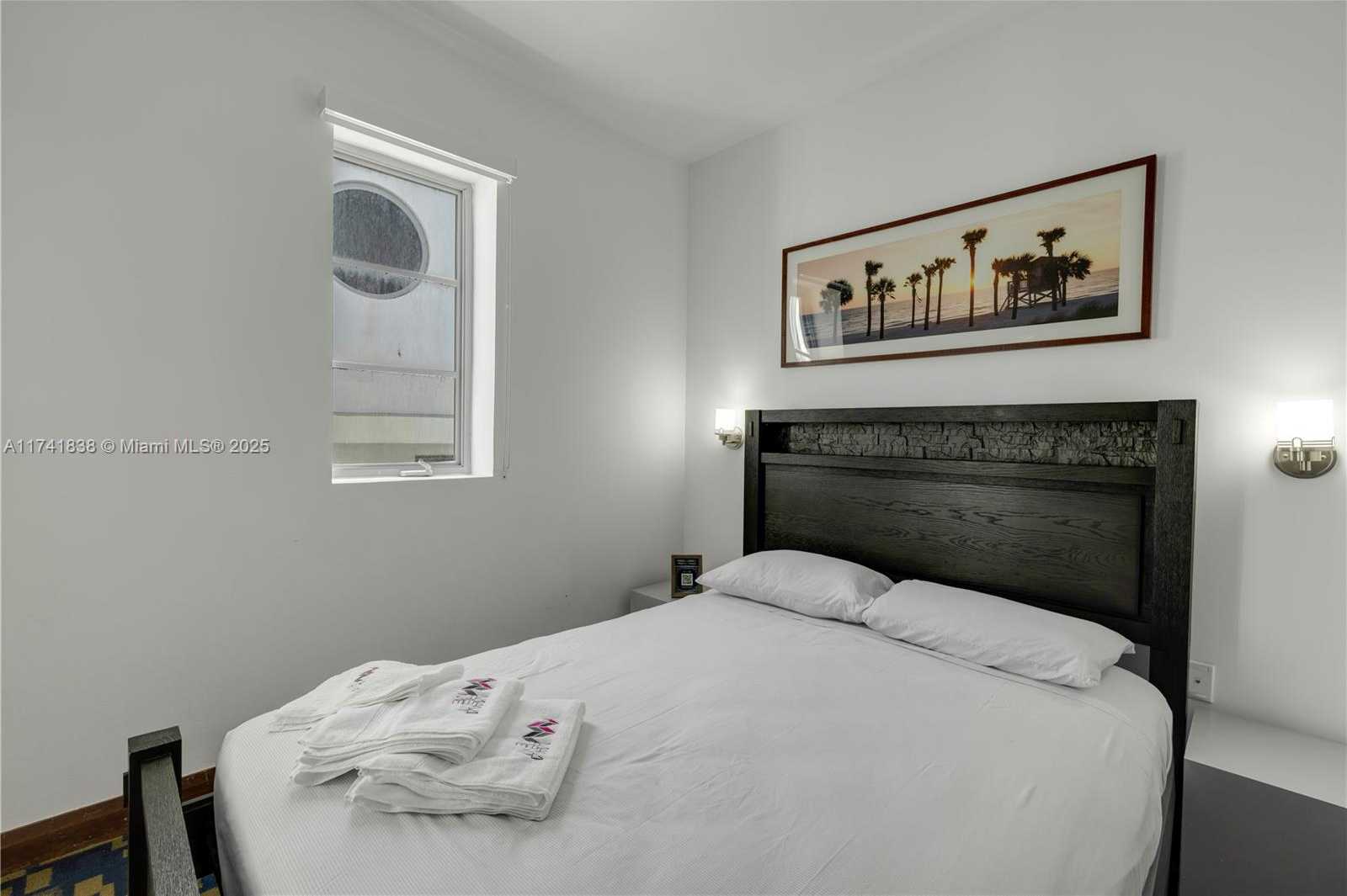 Small Image of 1036 OCEAN DR #B307, Miami Beach Number 9
