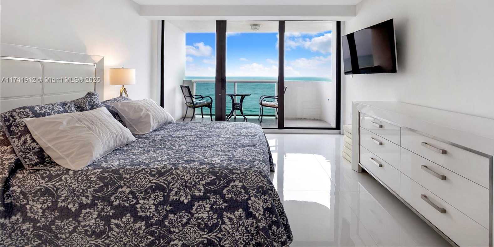 Small Image of 5757 Collins Ave, Miami Beach, FL 33140, USA Number 11