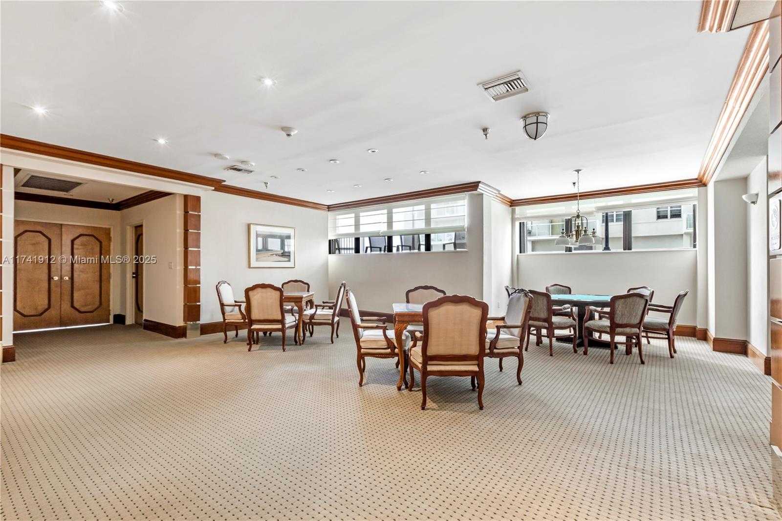 Small Image of 5757 Collins Ave, Miami Beach, FL 33140, USA Number 19