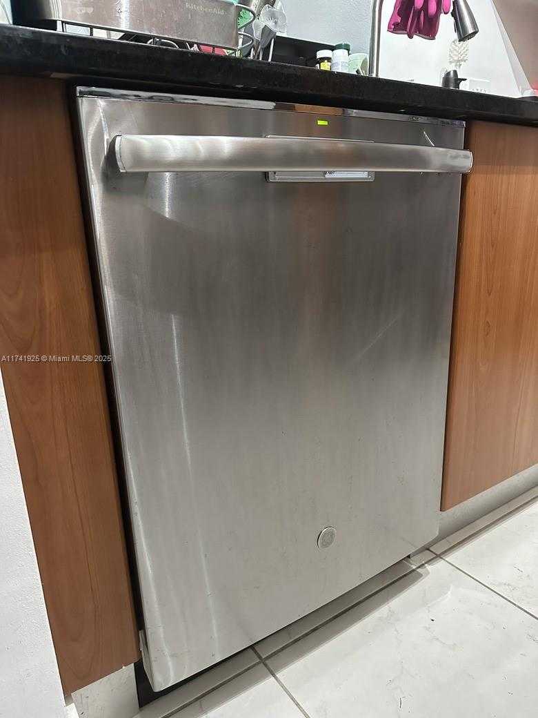 Small Image of 2775 NORTH EAST 187TH ST #329, Aventura Number 14