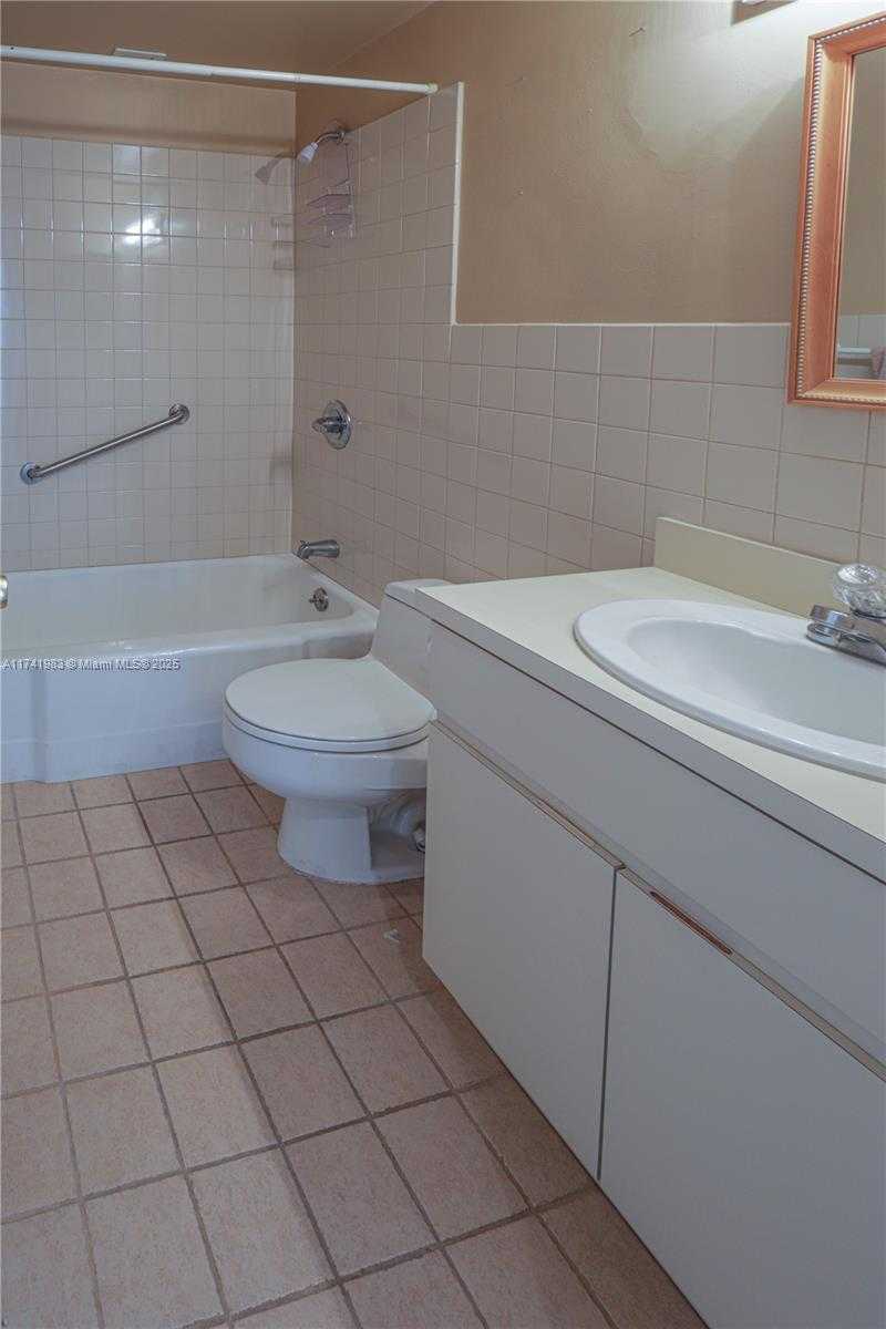 Small Image of 1700 NORTH EAST 105TH ST #512, Miami Shores Number 26