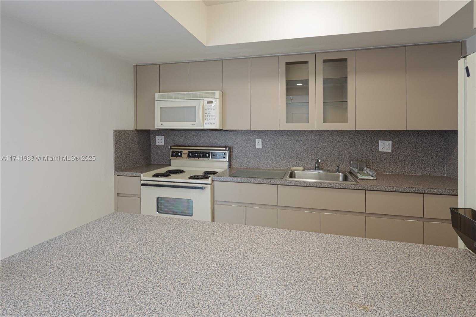 Small Image of 1700 NORTH EAST 105TH ST #512, Miami Shores Number 28