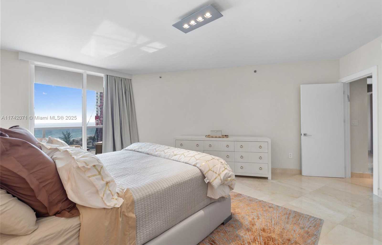 Small Image of 18911 COLLINS AVE #1004, Sunny Isles Beach Number 34