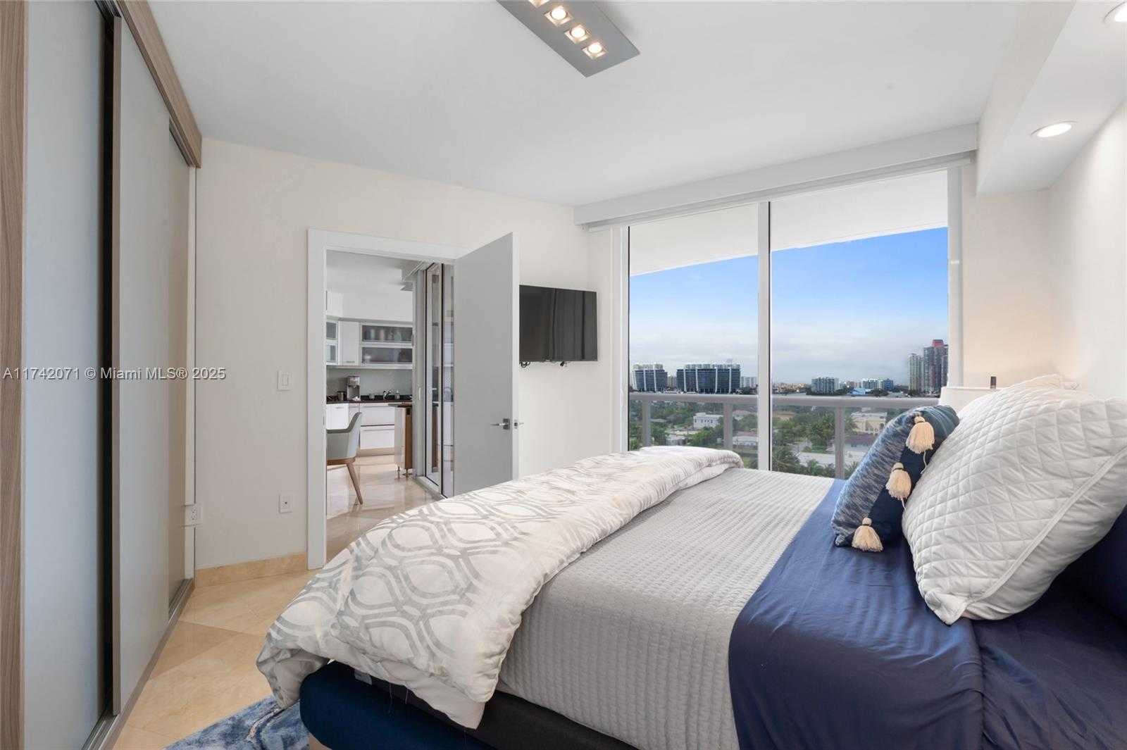 Small Image of 18911 COLLINS AVE #1004, Sunny Isles Beach Number 44