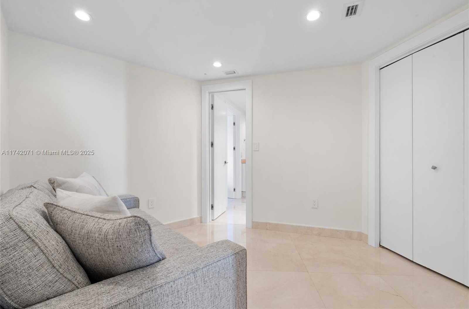 Small Image of 18911 COLLINS AVE #1004, Sunny Isles Beach Number 50