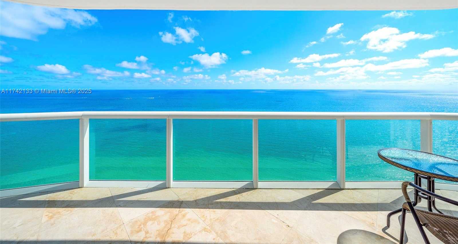 Small Image of 6365 COLLINS AVE #3801, Miami Beach Number 4