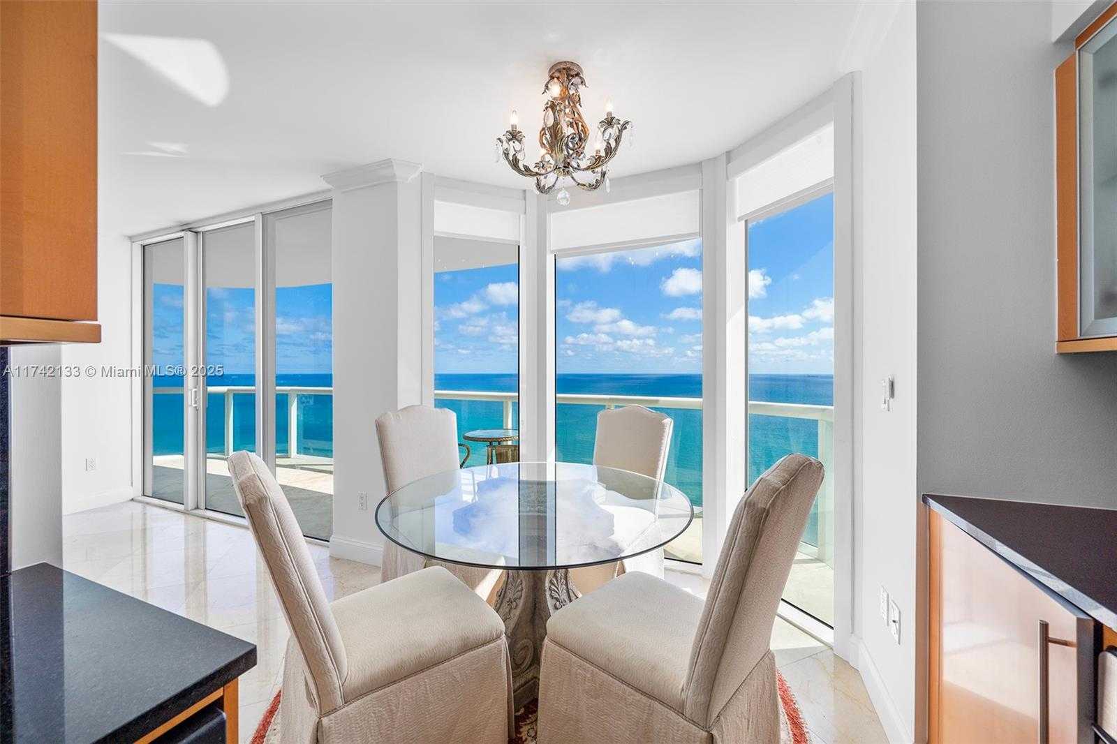 Small Image of 6365 COLLINS AVE #3801, Miami Beach Number 9