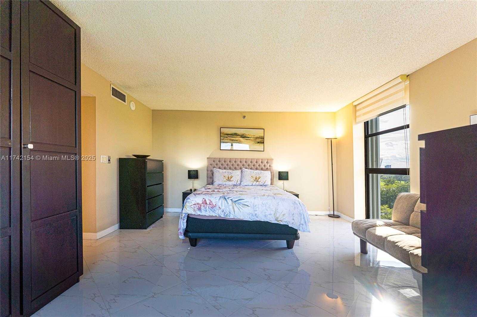 Small Image of 20225 NORTH EAST 34TH CT #818, Aventura Number 19