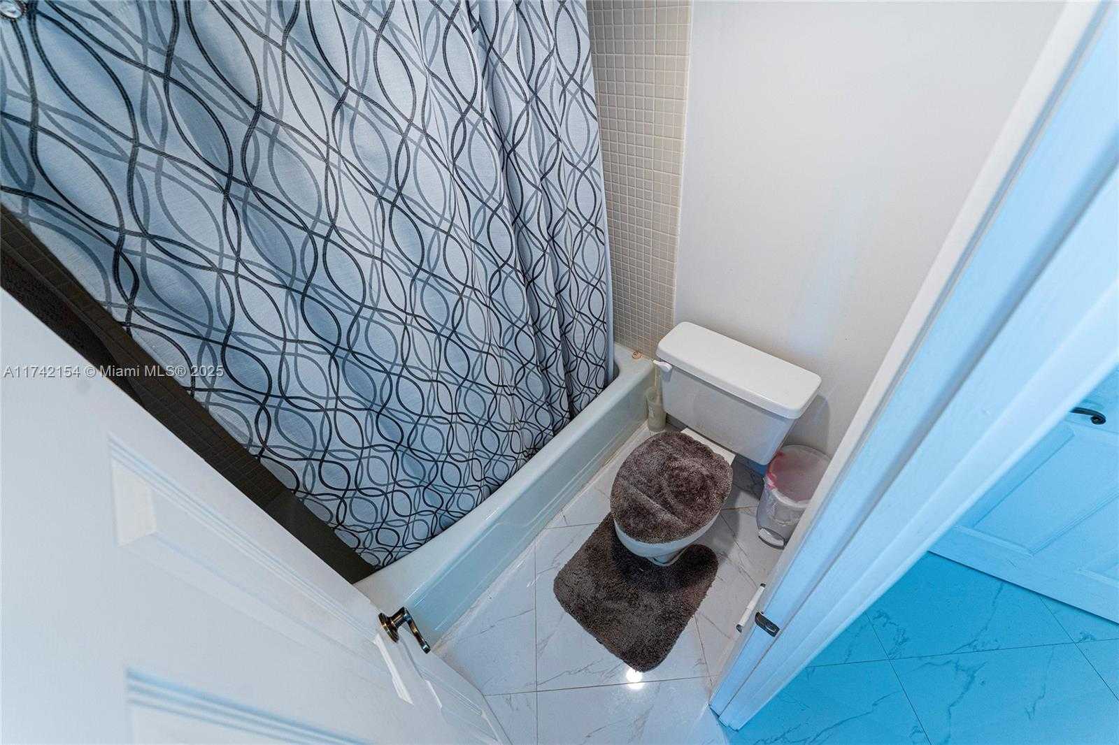 Small Image of 20225 NORTH EAST 34TH CT #818, Aventura Number 25