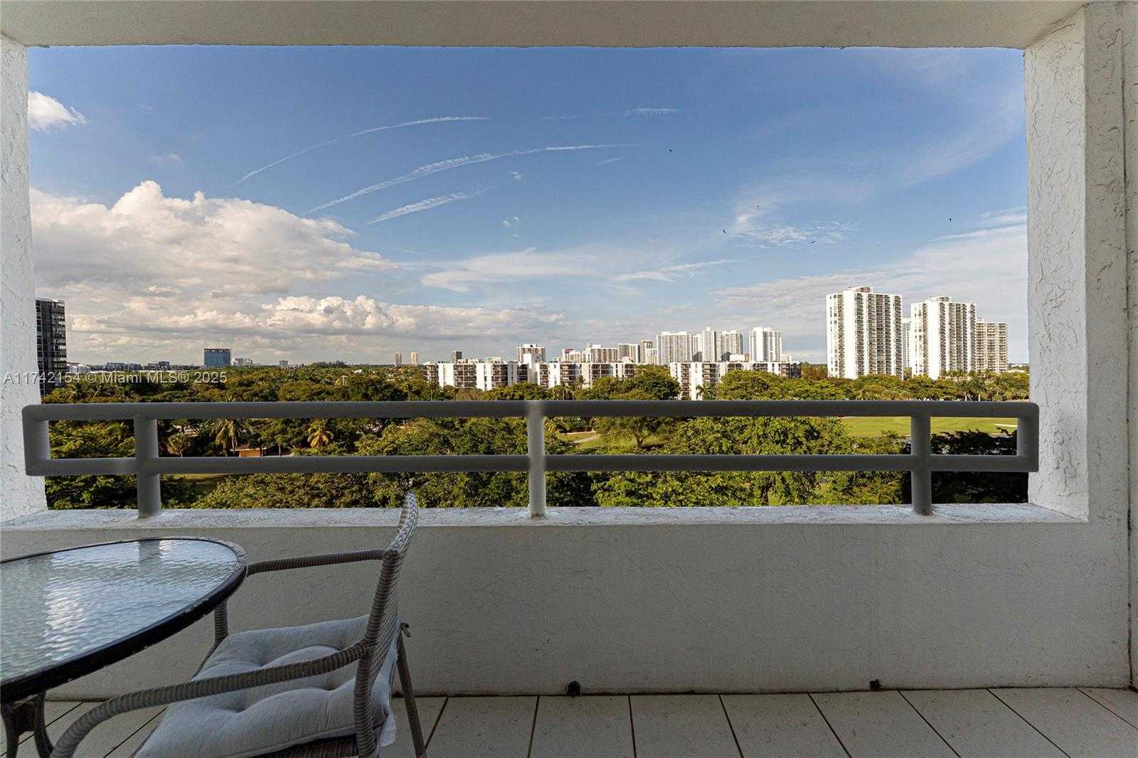 Small Image of 20225 NORTH EAST 34TH CT #818, Aventura Number 3