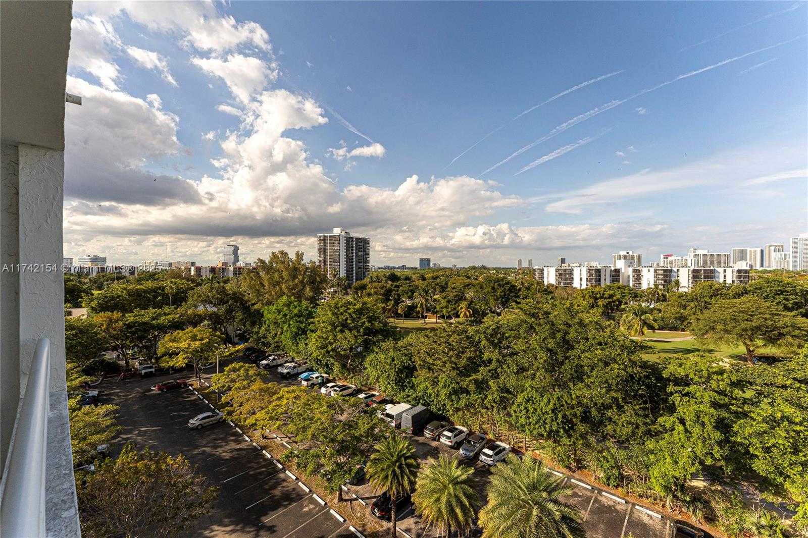 Small Image of 20225 NORTH EAST 34TH CT #818, Aventura Number 30