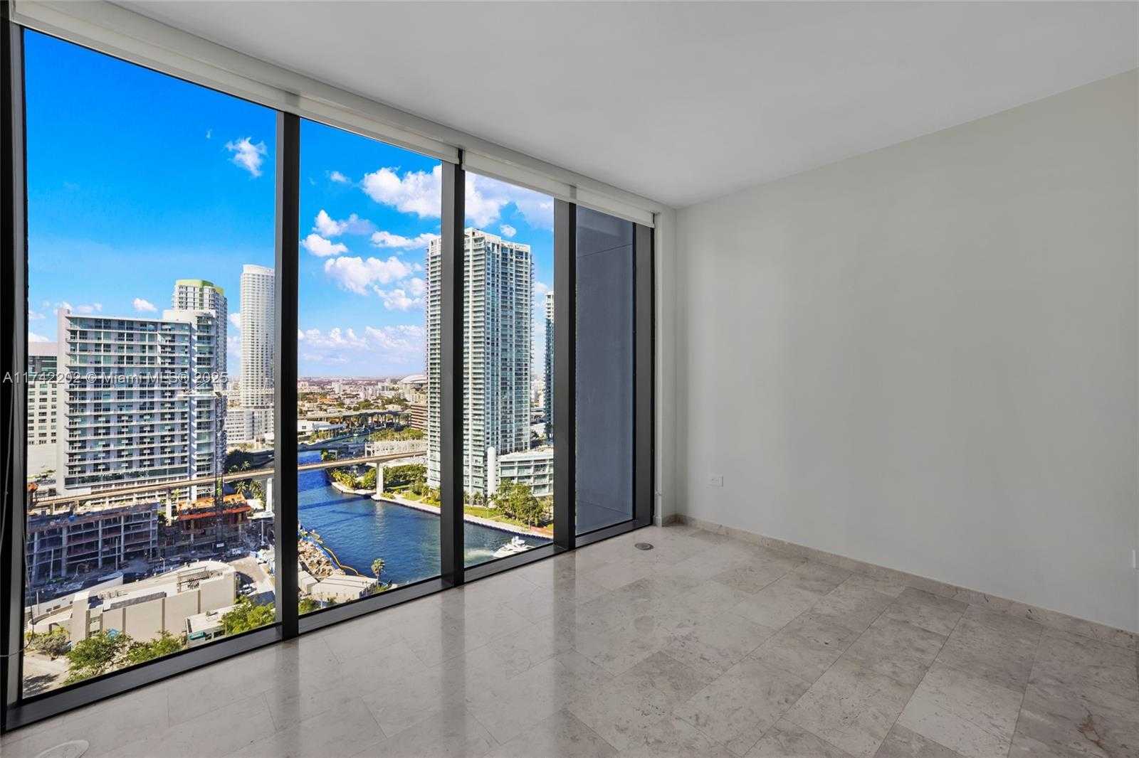 Small Image of 68 SOUTH EAST 6TH ST #2010, Miami Number 2