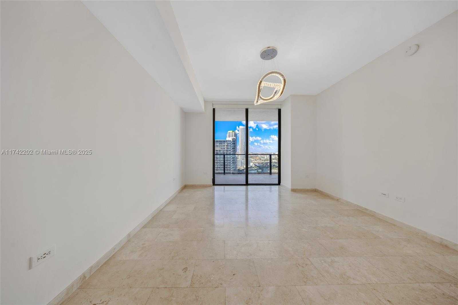 Small Image of 68 SOUTH EAST 6TH ST #2010, Miami Number 25