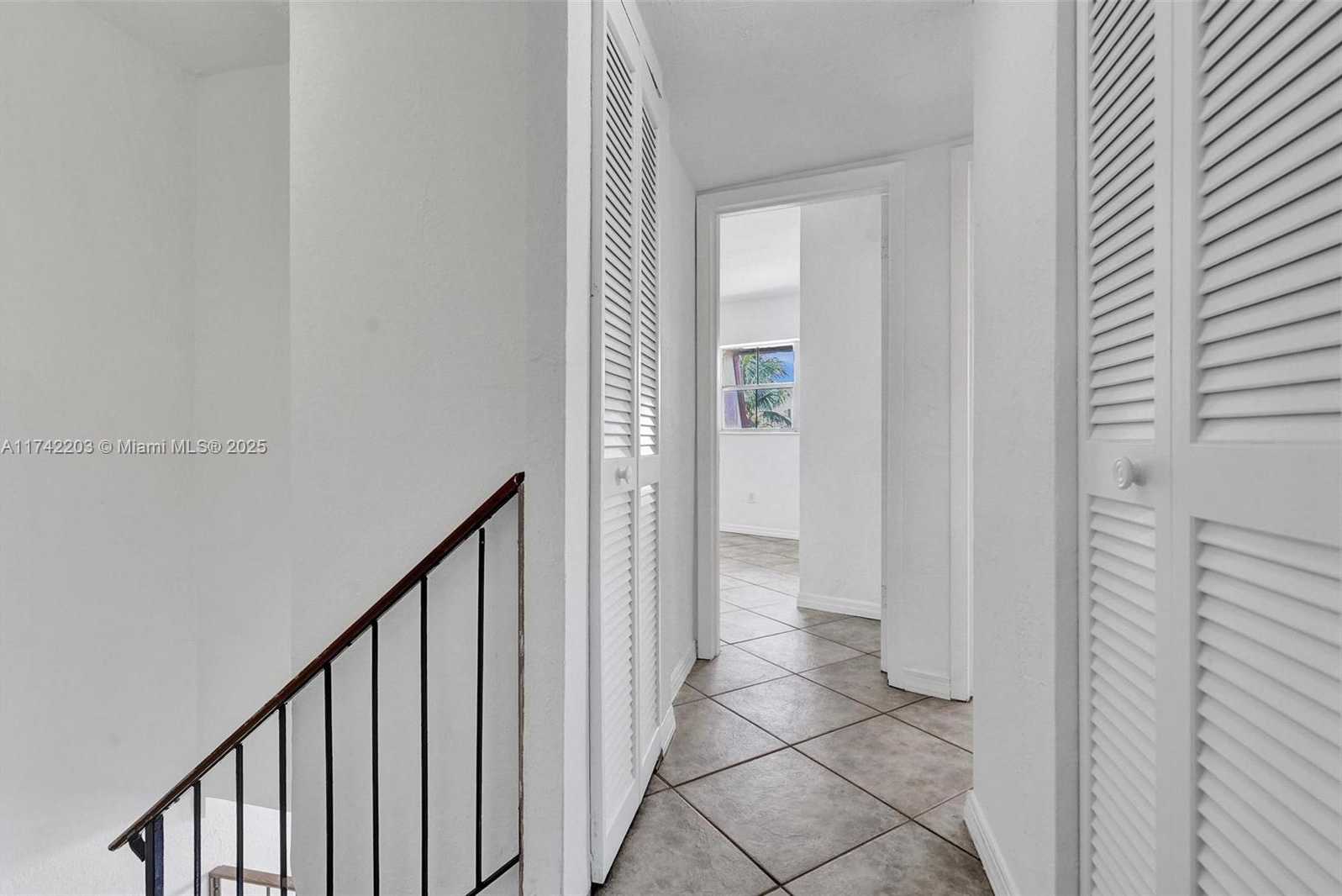 Small Image of 8650 SOUTH WEST 67TH AVE #1022, Pinecrest Number 15
